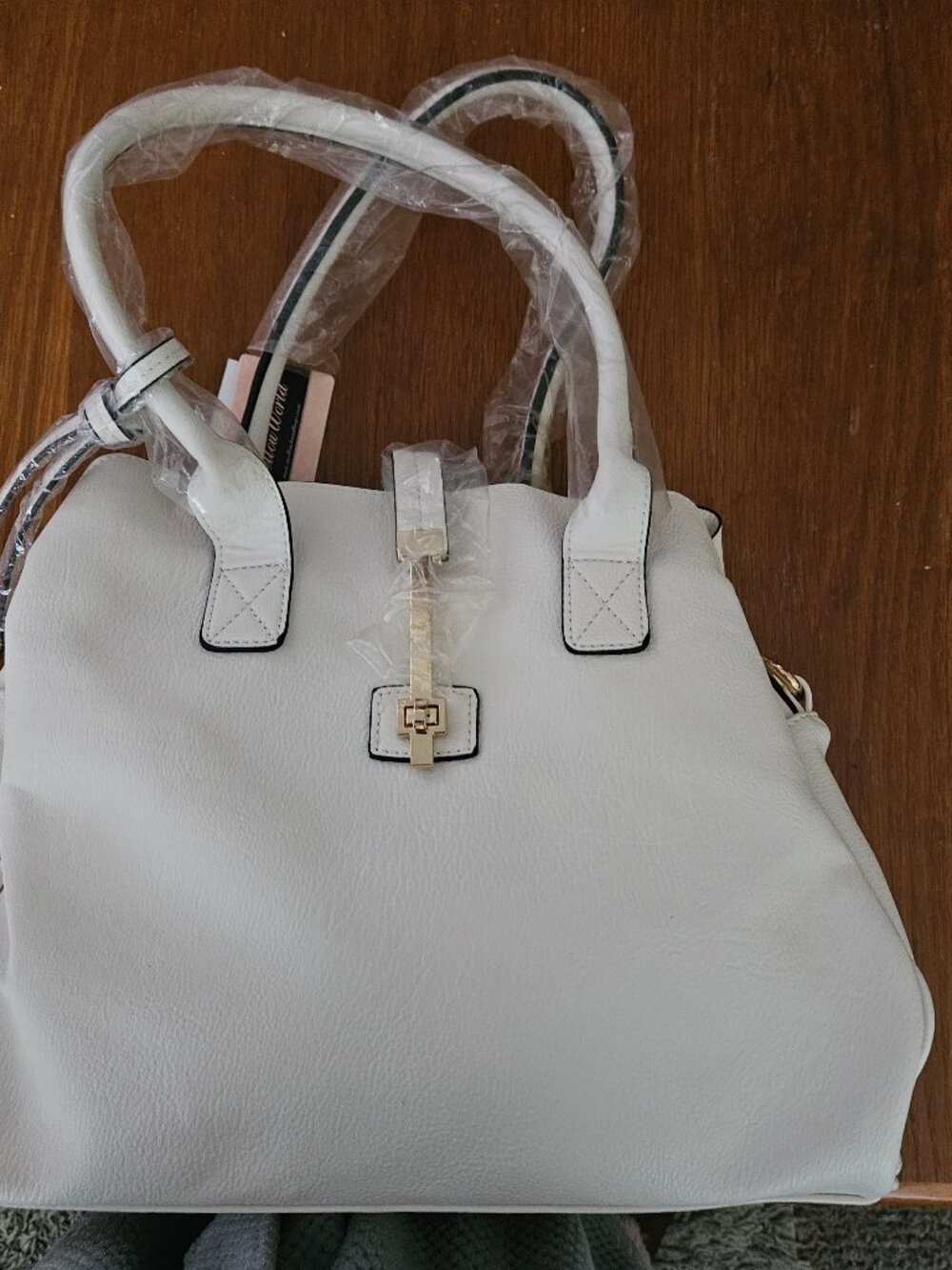 LARGE WHITE POCKETBOOK